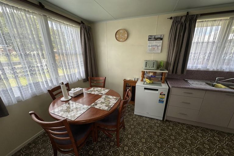 Photo of property in 22 Thompson Street, Tokoroa, 3420