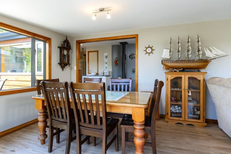 Photo of property in 19 Mccormicks Road, Whatamango Bay, Picton, 7281