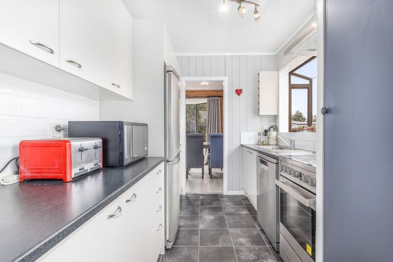 Photo of property in 40 Walton Road, Paraparaumu Beach, Paraparaumu, 5032