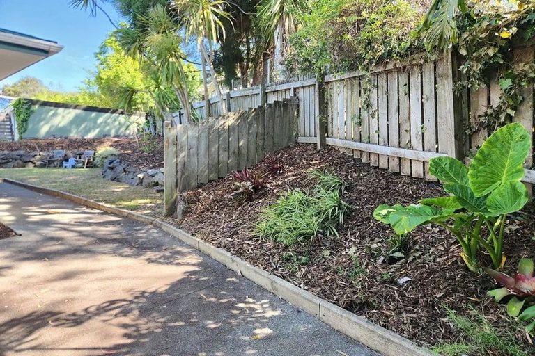 Photo of property in 51b Clayburn Road, Glen Eden, Auckland, 0602