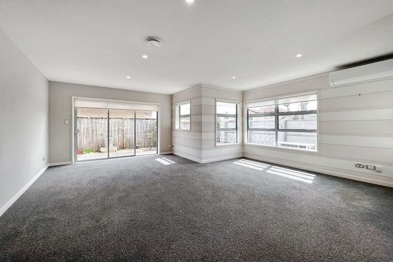 Photo of property in 1 Powercourt Drive, Flat Bush, Auckland, 2019