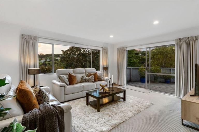 Photo of property in 20 Carnmore Place, Torbay, Auckland, 0630