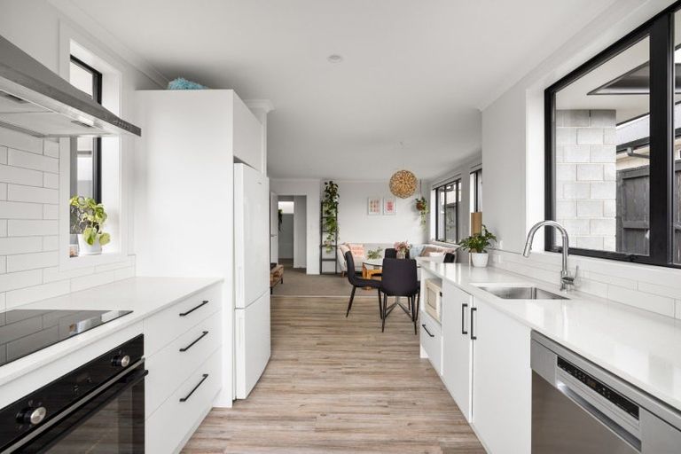 Photo of property in 25b Kiritiana Close, Pyes Pa, Tauranga, 3112