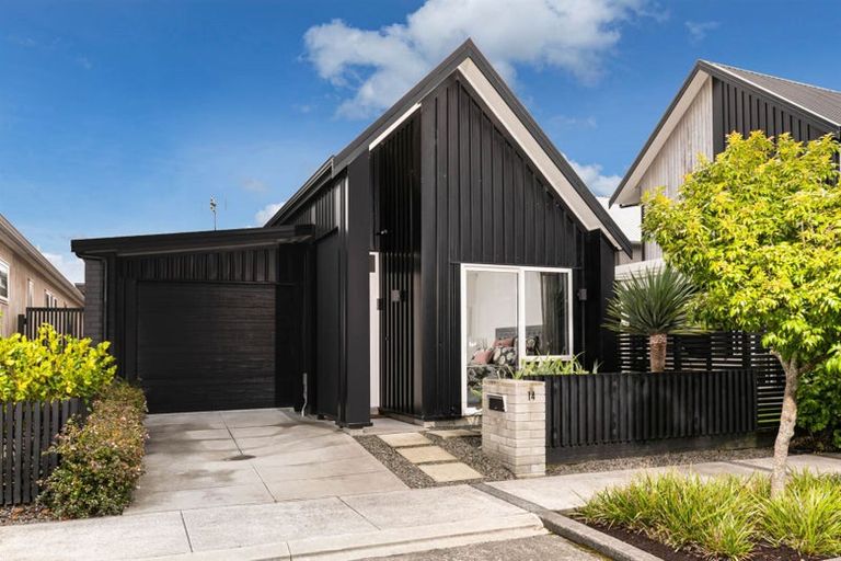 Photo of property in 14 Torea Tai Road, Hobsonville, Auckland, 0616