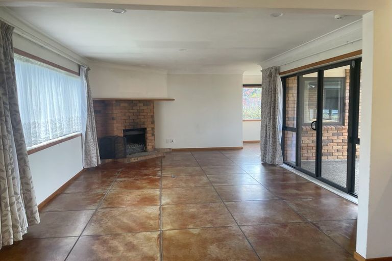 Photo of property in 70 Kirton Drive, Riverstone Terraces, Upper Hutt, 5018