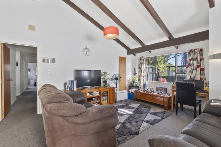 Photo of property in 8 Homestead Place, Glenview, Hamilton, 3206