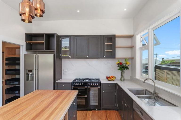 Photo of property in 11 Empire Road, Devonport, Auckland, 0624