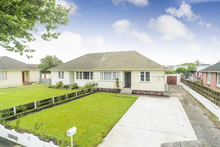 Photo of property in 74 Rangiora Avenue, Roslyn, Palmerston North, 4414