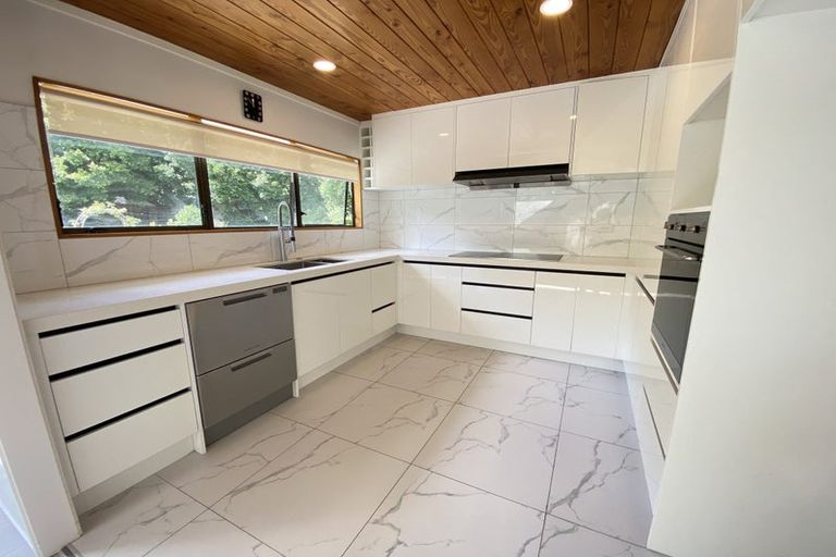 Photo of property in 36 Murvale Drive, Bucklands Beach, Auckland, 2014