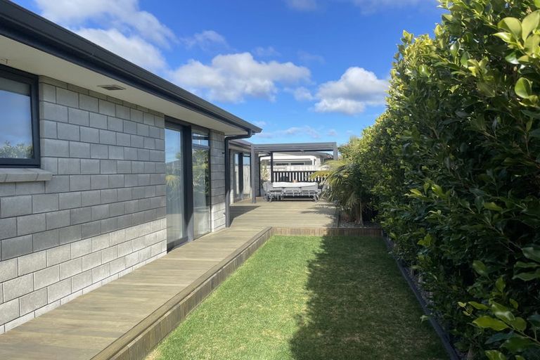 Photo of property in 91 Te Wharo Drive, Papamoa, 3118