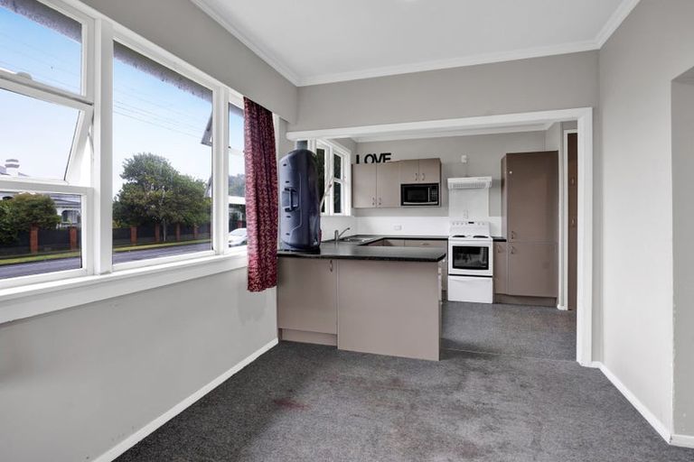 Photo of property in 61 Collins Street, Hawera, 4610