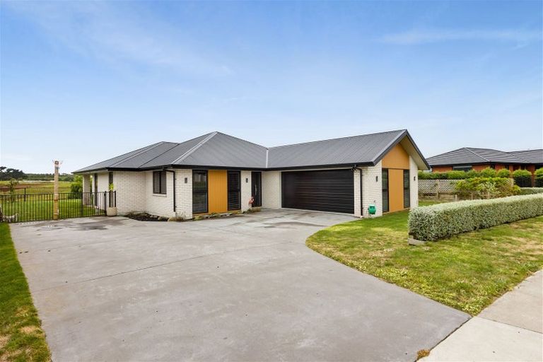 Photo of property in 34 Papawhero Drive, Bell Block, New Plymouth, 4312