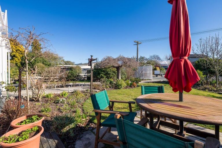 Photo of property in 17 Churchill Place, Waimate, 7924