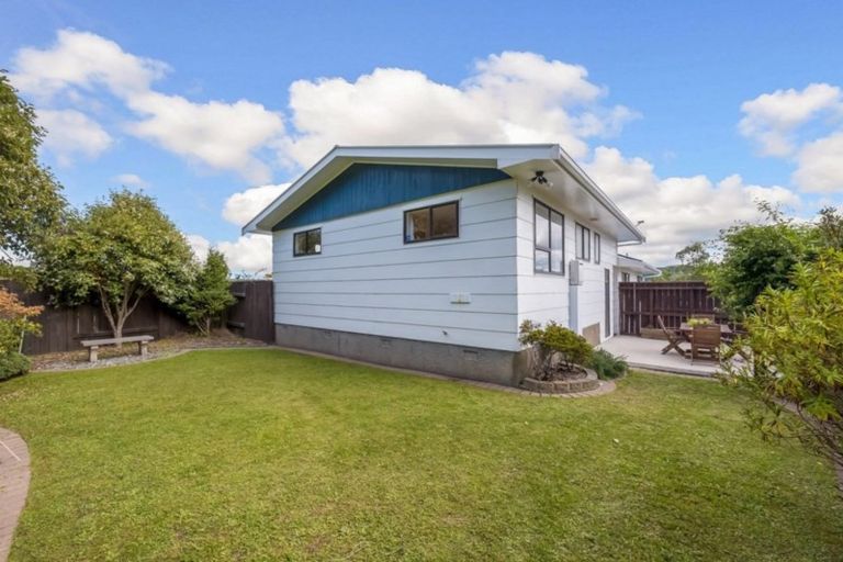 Photo of property in 20 Kaitangata Crescent, Kelson, Lower Hutt, 5010