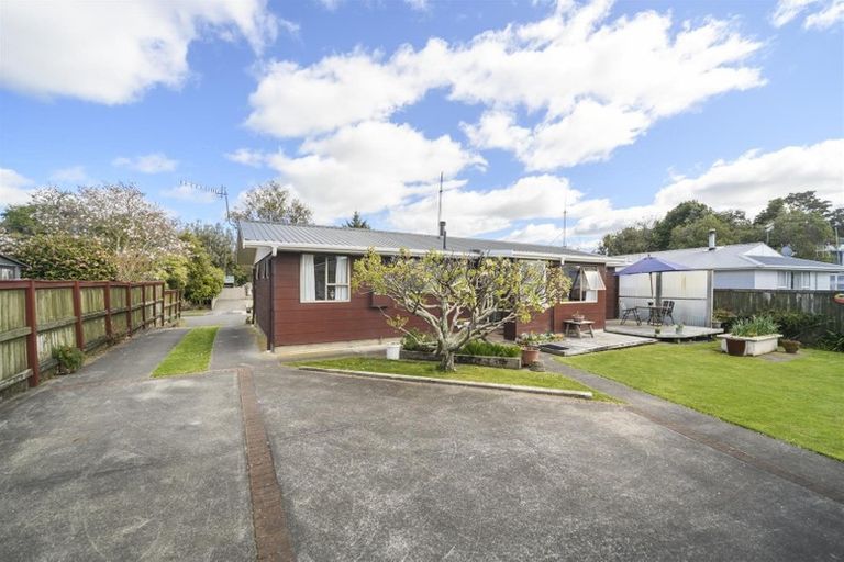 Photo of property in 4 Pain Street, Bulls, 4818