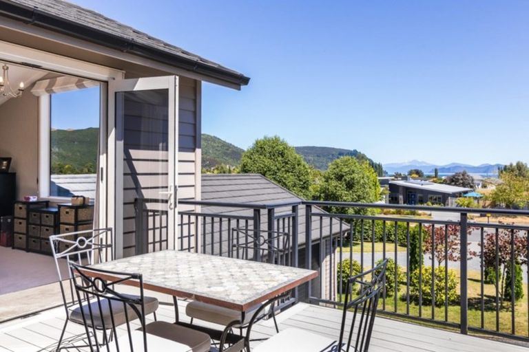 Photo of property in 16 Montgomery Crescent, Kinloch, Taupo, 3377