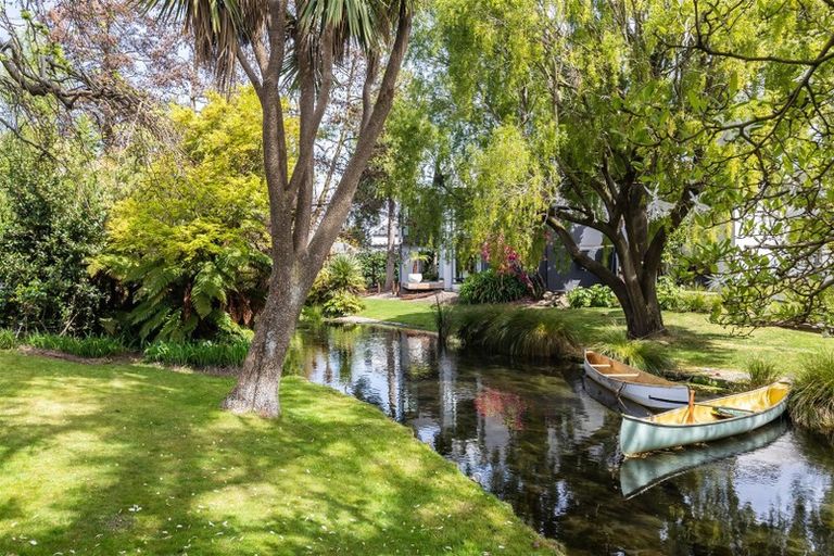 Photo of property in 43 Idris Road, Fendalton, Christchurch, 8052