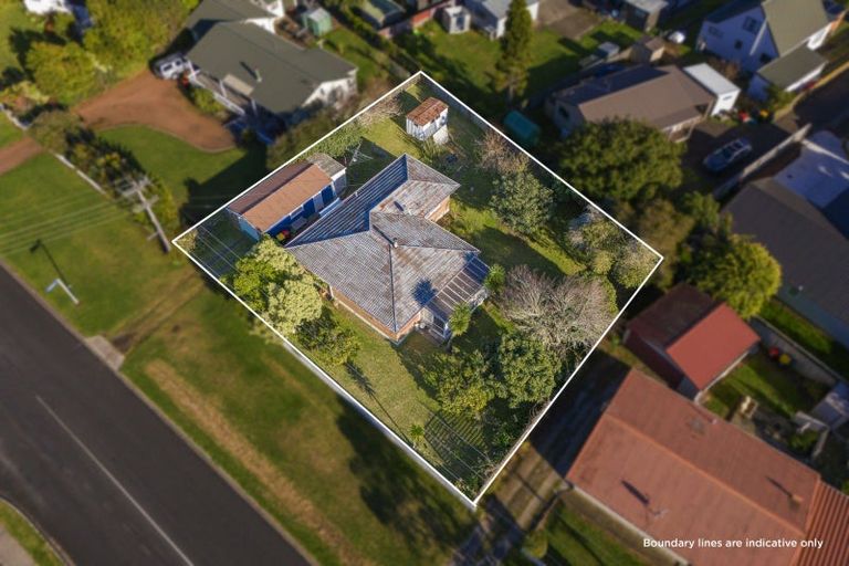 Photo of property in 28 Cook Drive, Whitianga, 3510