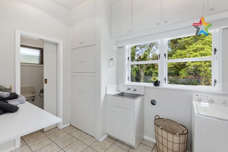 Photo of property in 36 Ludlam Crescent, Woburn, Lower Hutt, 5010