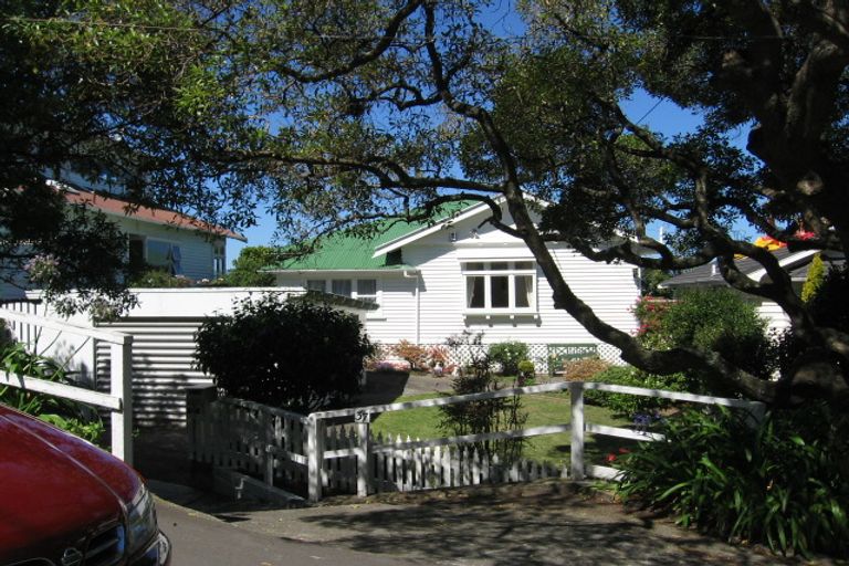 Photo of property in 37 Belvedere Road, Hataitai, Wellington, 6021