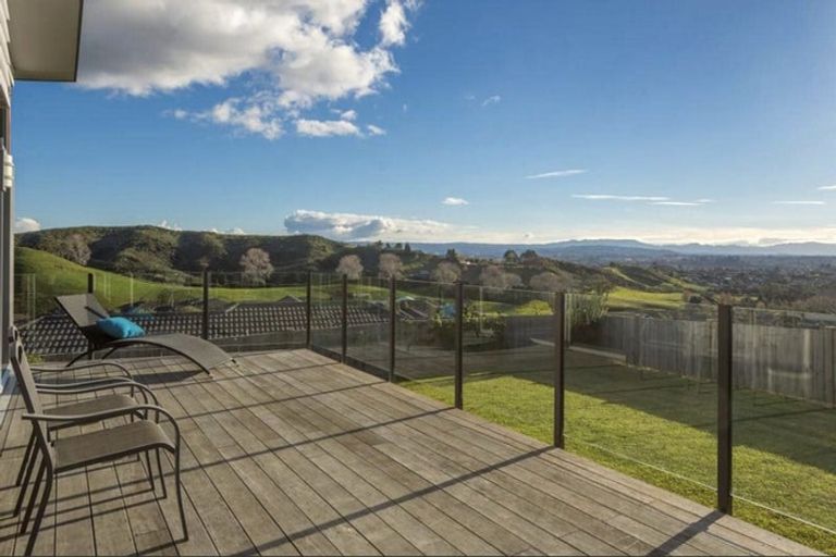 Photo of property in 22 Raptor Way, Welcome Bay, Tauranga, 3175