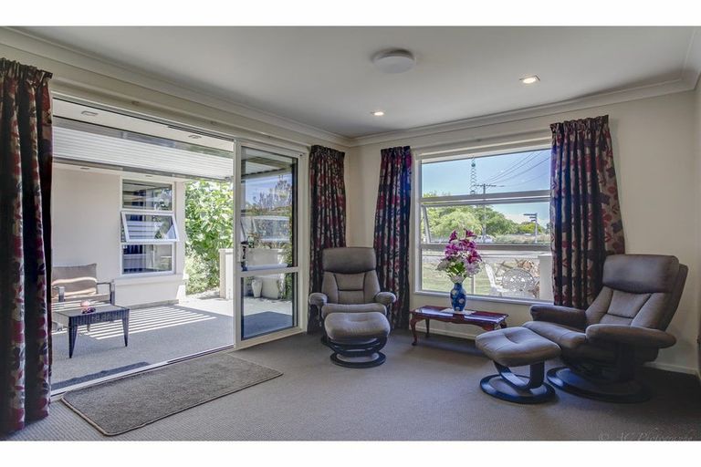 Photo of property in 100 Princes Street, Temuka, 7920