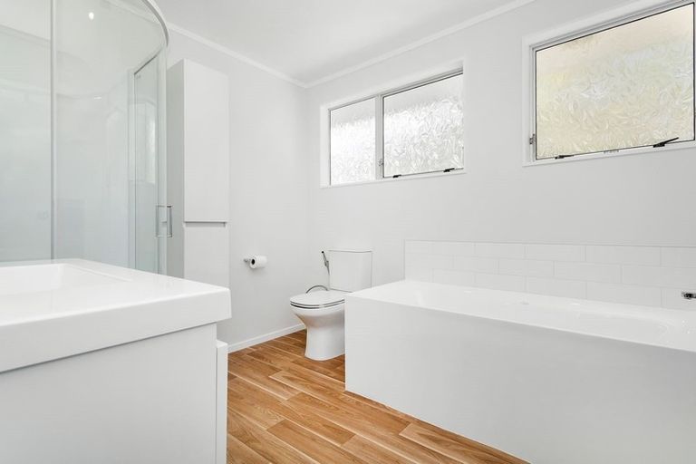 Photo of property in 58a Oriel Avenue, Tawa, Wellington, 5028