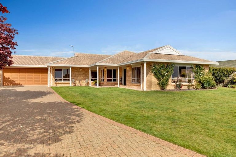 Photo of property in 33 Carter Drive, Pomare, Rotorua, 3015