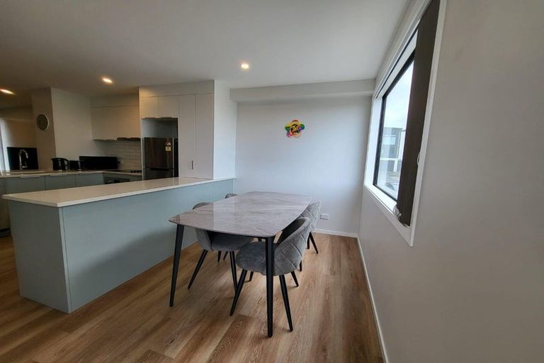 Photo of property in 1 Pukakaho Lane, Papatoetoe, Auckland, 2025