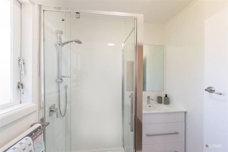 Photo of property in 3 Guiness Street, Avalon, Lower Hutt, 5011