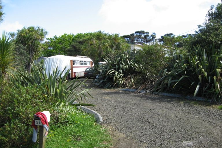 Photo of property in 22 Tasman View Road, Te Henga / Bethells Beach, Henderson, 0781