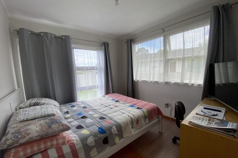 Photo of property in 33 Reelick Avenue, Pakuranga Heights, Auckland, 2010