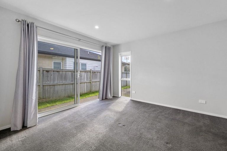 Photo of property in 9 Josh Road, Huapai, Kumeu, 0810