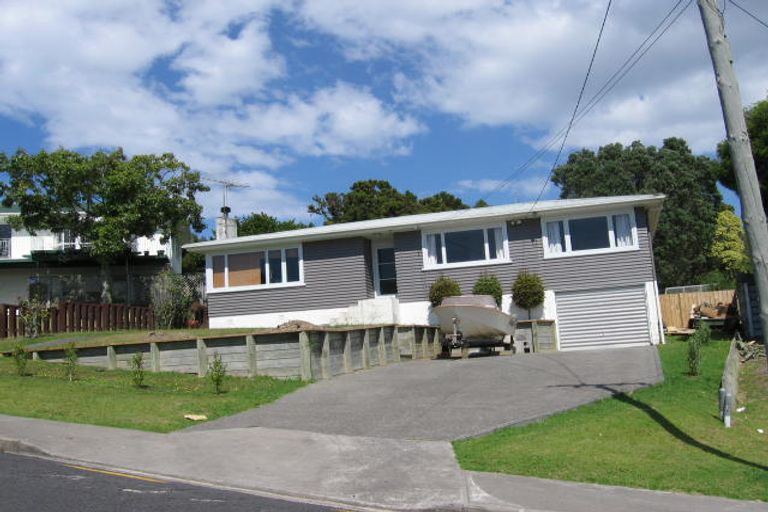 Photo of property in 4 Alexander Avenue, Torbay, Auckland, 0630
