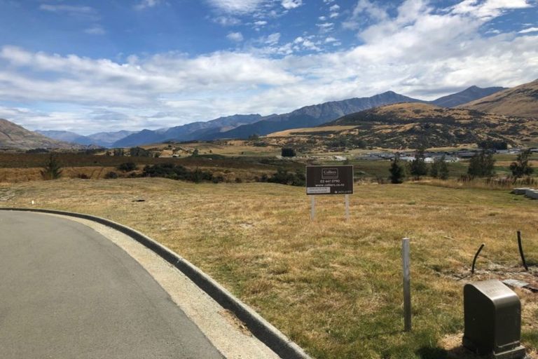 Photo of property in 11a Double Cone Road, Jacks Point, Queenstown, 9371