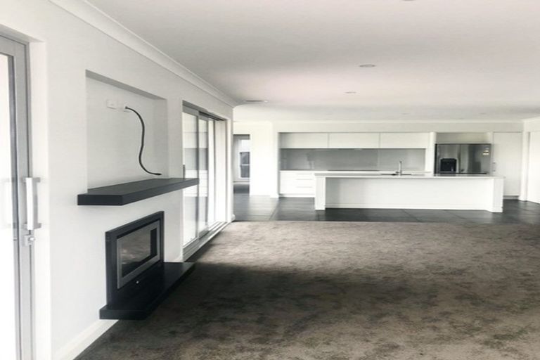 Photo of property in 73 The Esplanade, Pegasus, 7612