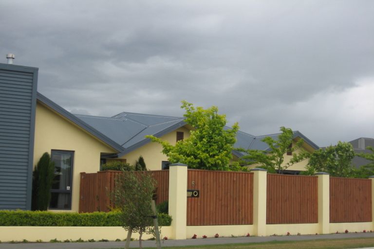 Photo of property in 5 Excalibur Place, Burwood, Christchurch, 8083