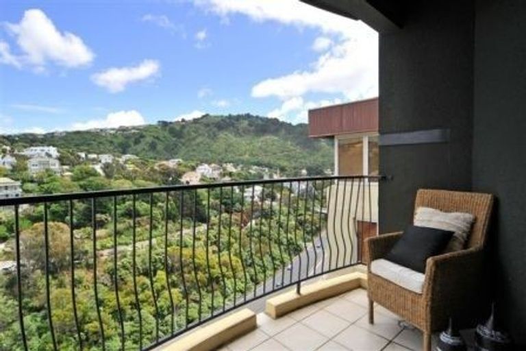 Photo of property in Terrace Garden Apartments, 14a/120 The Terrace, Wellington Central, Wellington, 6011