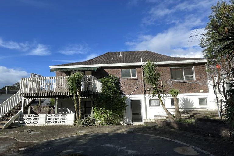 Photo of property in 2/127 Stapleford Crescent, Browns Bay, Auckland, 0630