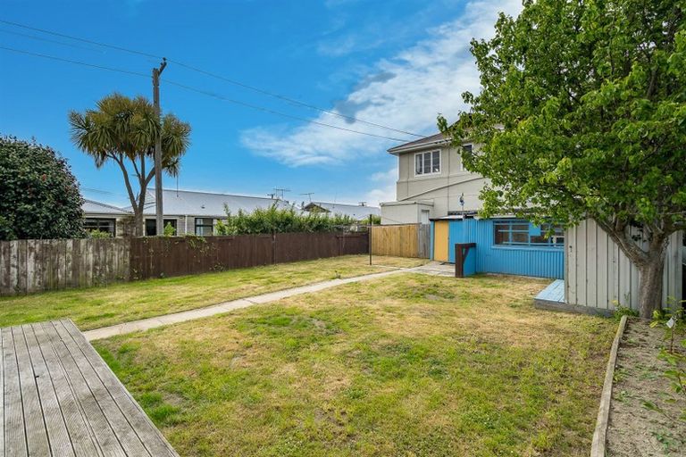 Photo of property in 129 Macandrew Road, South Dunedin, Dunedin, 9012