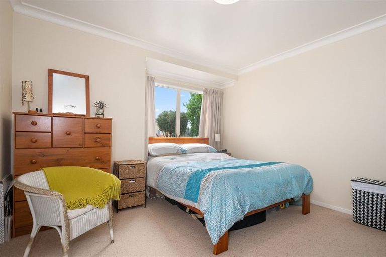 Photo of property in 10 Pampas Grove, Welcome Bay, Tauranga, 3112