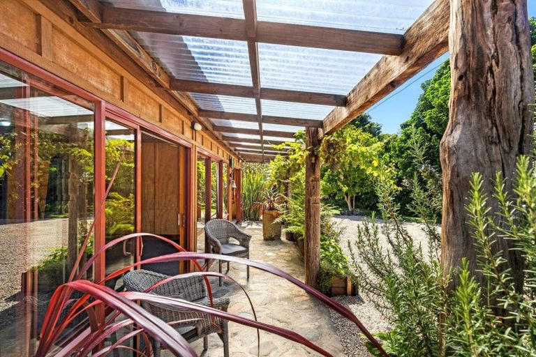 Photo of property in 15 Tukurua Road, Parapara, Takaka, 7182