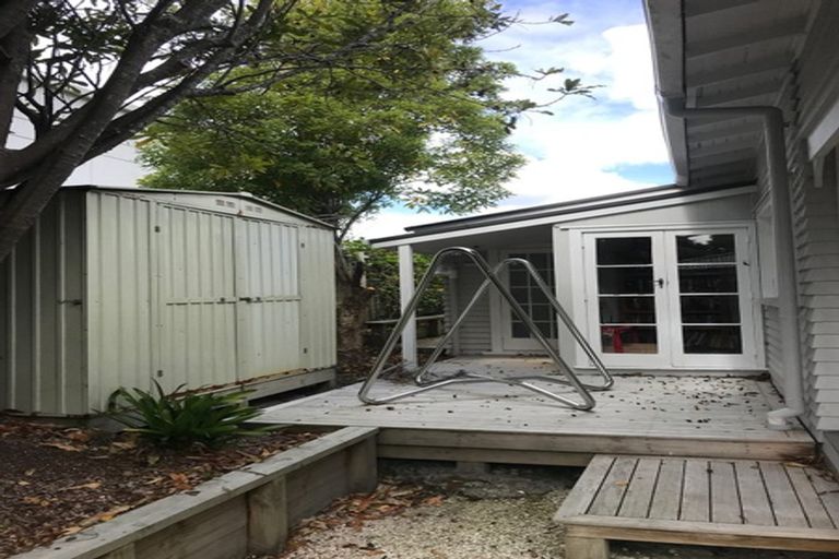 Photo of property in 49a Brandon Road, Glen Eden, Auckland, 0602