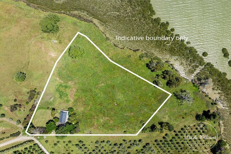 Photo of property in 47 Merril Road, Paparoa, 0571