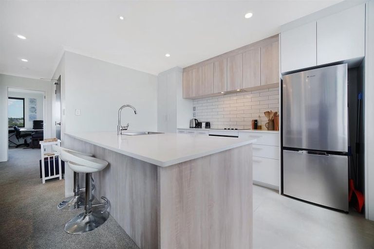 Photo of property in 4/1 Aperira Lane, Wiri, Auckland, 2104