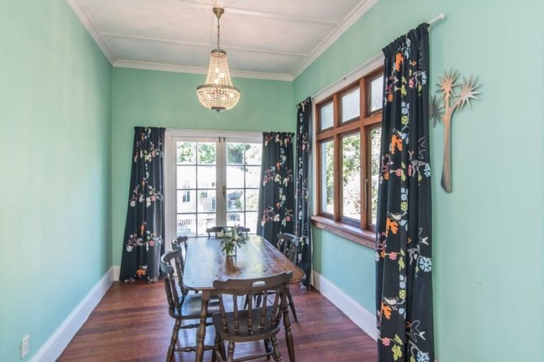 Photo of property in 43 Dale Road, Raumati South, Paraparaumu, 5032