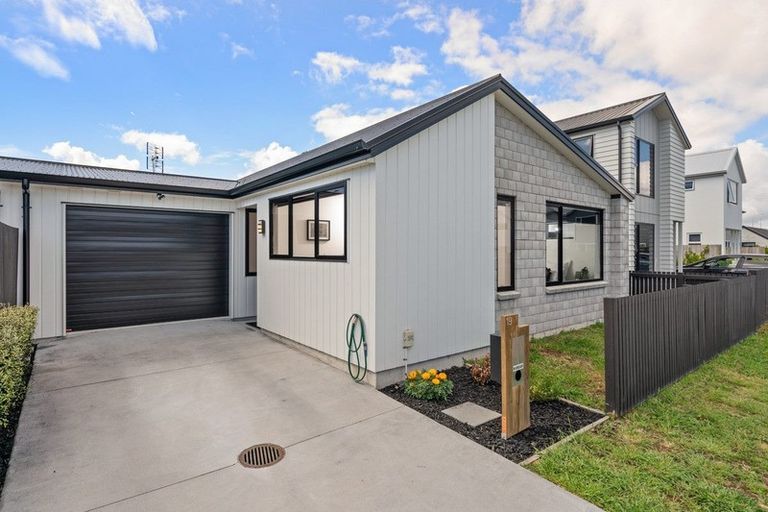 Photo of property in 19 Te Paea Crescent, Papamoa Beach, Papamoa, 3118