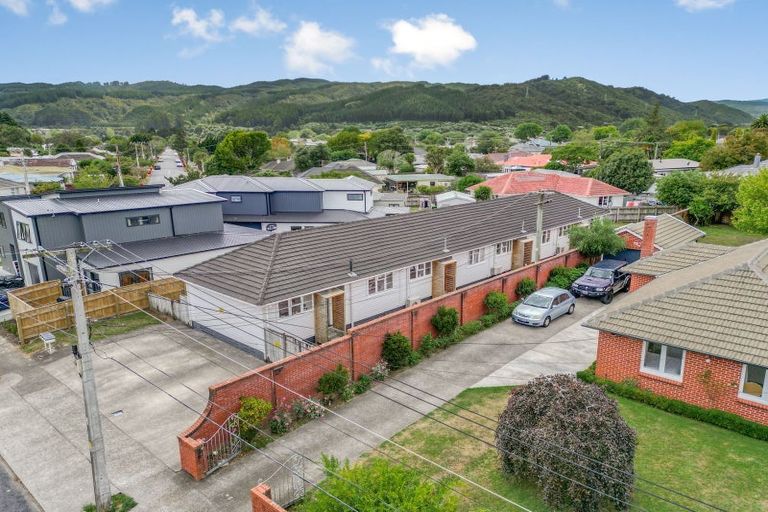 Photo of property in 4/3 Huia Grove, Elderslea, Upper Hutt, 5018