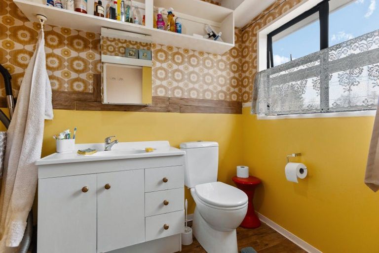 Photo of property in 16 Jollys Road, Cromwell, 9310