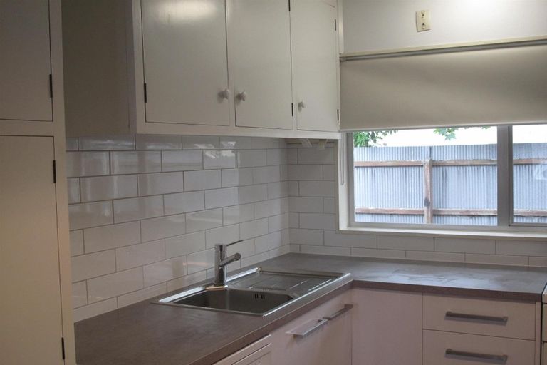 Photo of property in 2/372 Hereford Street, Linwood, Christchurch, 8011